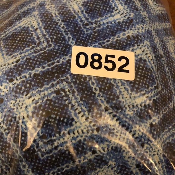 NWT Croft & Barrow Women’s Plus Swimsuit Bathing Suit Bikini Tankini Top 24W 3X - Picture 10 of 11